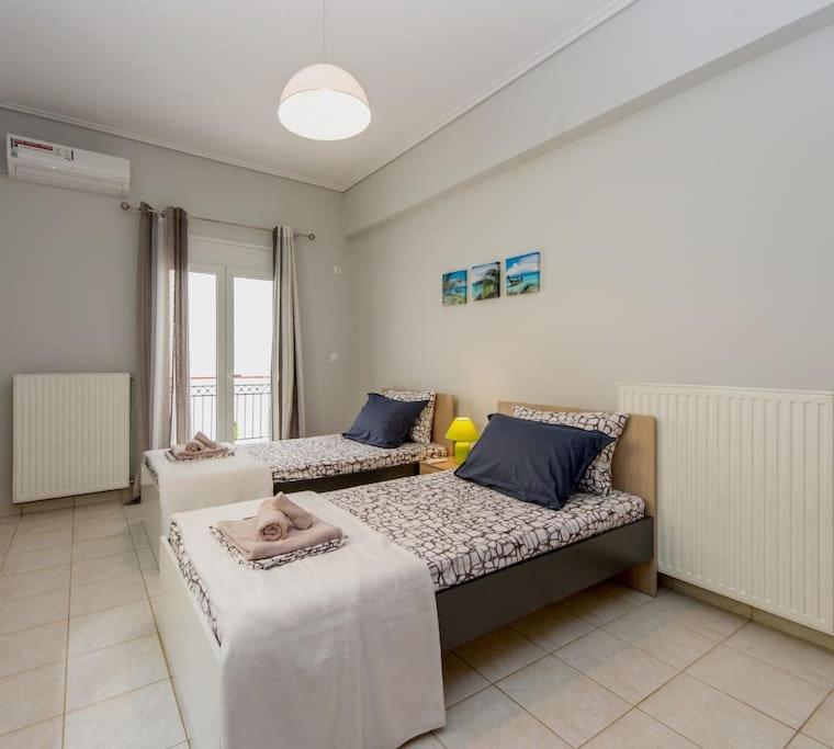 Thano'S Stylish Flat Just 150M To The Beach Faraí Exteriör bild