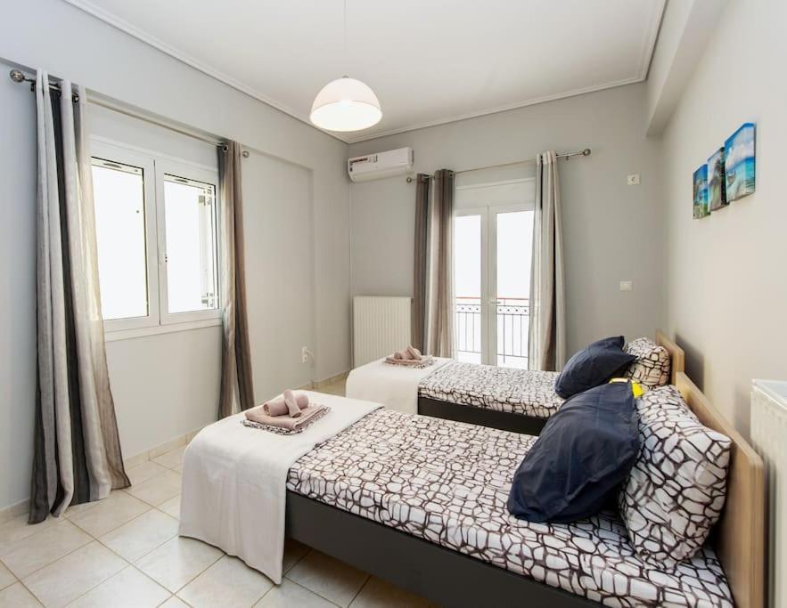 Thano'S Stylish Flat Just 150M To The Beach Faraí Exteriör bild