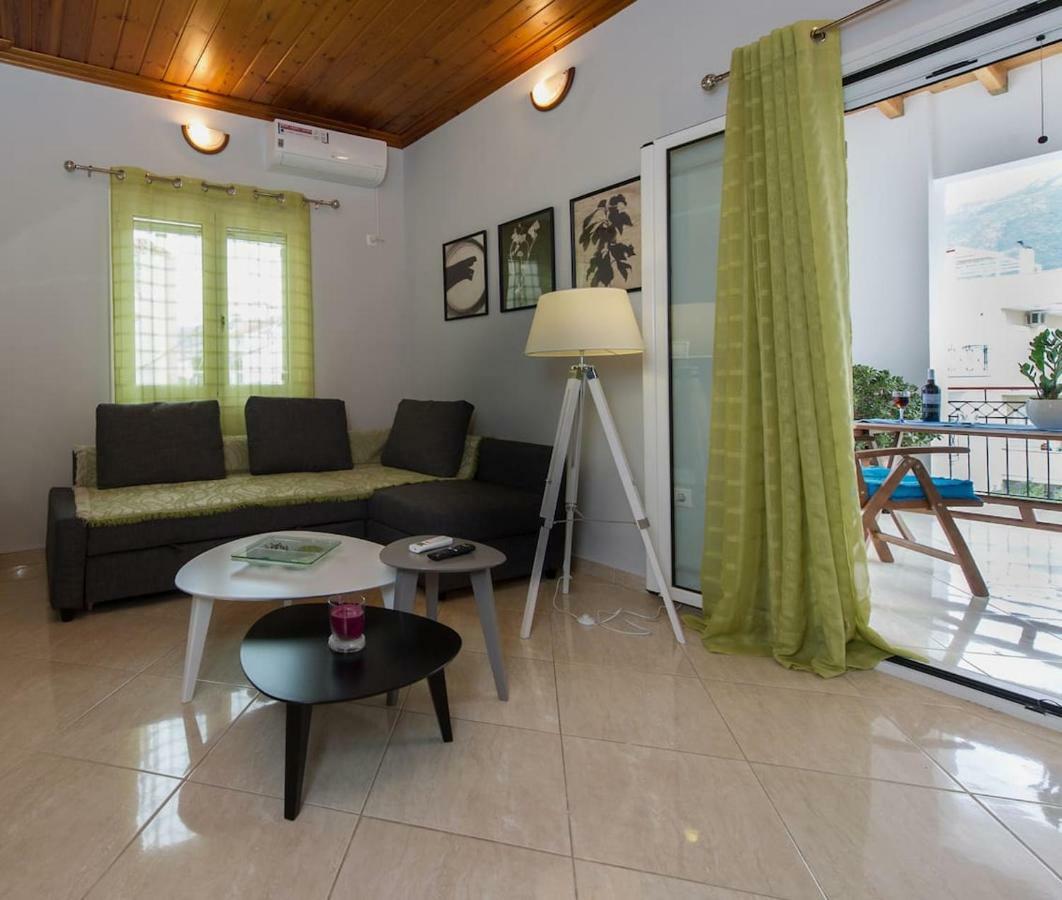 Thano'S Stylish Flat Just 150M To The Beach Faraí Exteriör bild