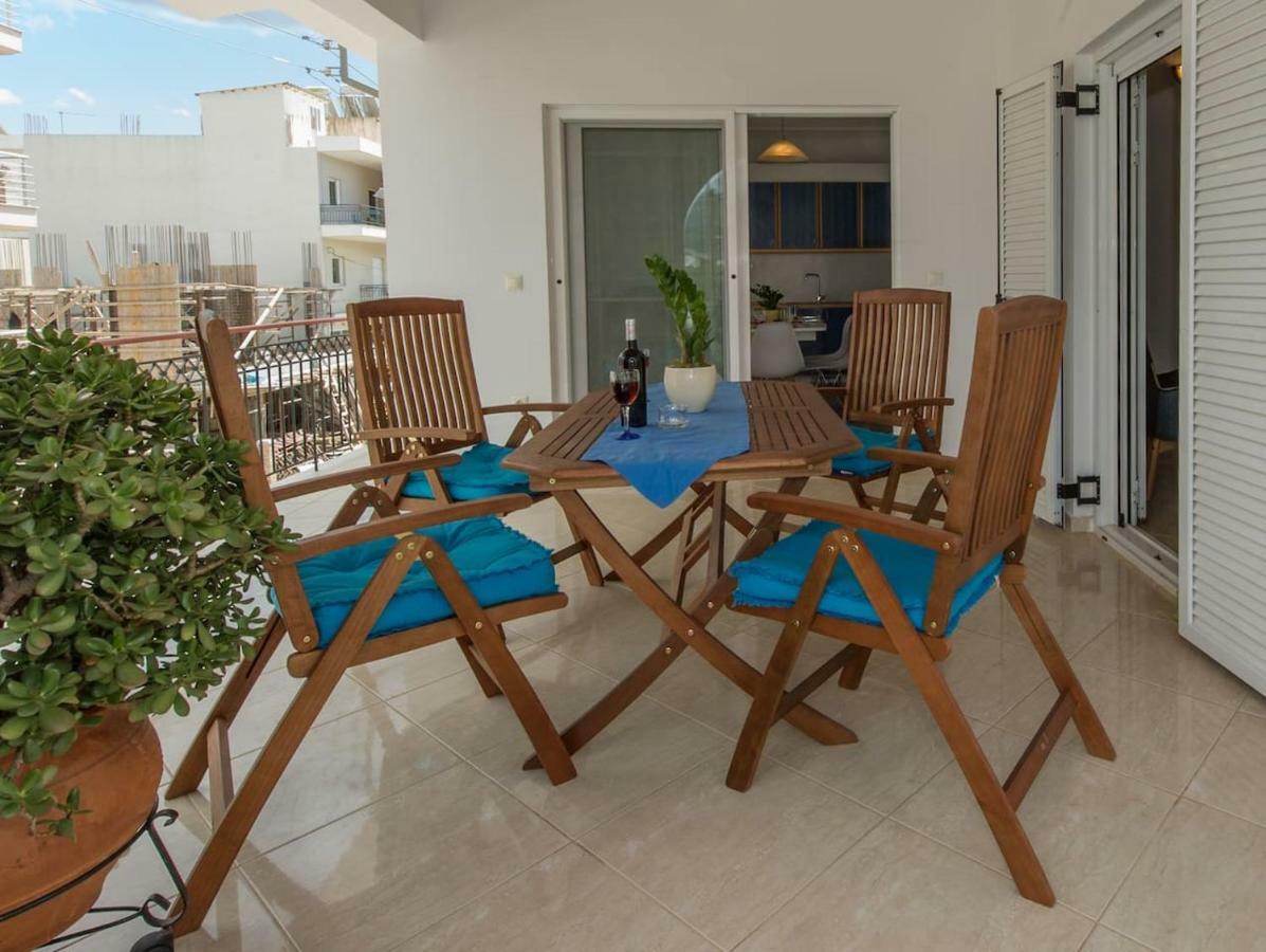 Thano'S Stylish Flat Just 150M To The Beach Faraí Exteriör bild